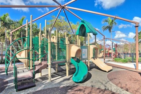 Copropriété à louer à Pompano Beach, Floride: 3 chambres, 150.5 m2 № 1462905 - photo 15