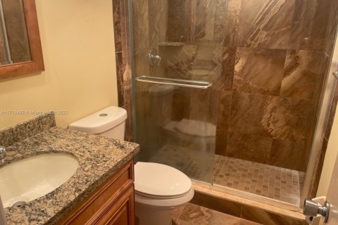 Condo in Pompano Beach, Florida, 3 bedrooms  № 1462905 - photo 28
