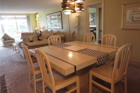 Condo in Pompano Beach, Florida, 3 bedrooms  № 1462905 - photo 3