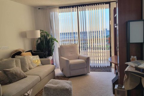 Купить кондоминиум в Авентура, Флорида 2 спальни, 102.56м2, № 2013152 - фото 3