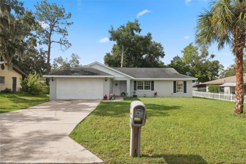 House in Inverness, Florida 3 bedrooms, 127.83 sq.m. № 1301332 - photo 4