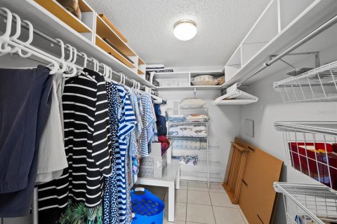 Condo in Bradenton, Florida, 2 bedrooms  № 1679293 - photo 30