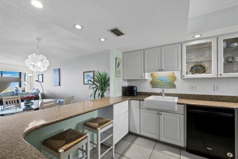 Condo in Bradenton, Florida, 2 bedrooms  № 1679293 - photo 22