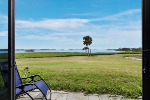 Condo in Bradenton, Florida, 2 bedrooms  № 1679293 - photo 13