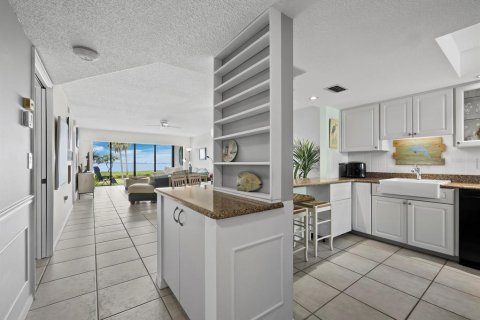 Condo in Bradenton, Florida, 2 bedrooms  № 1679293 - photo 7