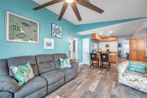 Casa en venta en Clearwater, Florida, 3 dormitorios, 161.37 m2 № 1871037 - foto 21