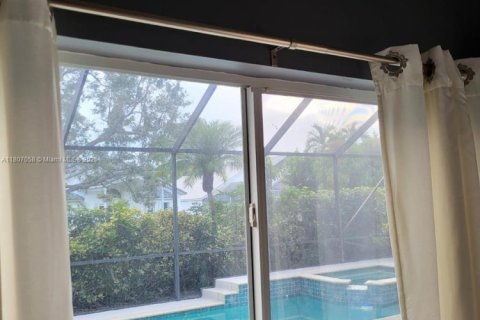 House in Greenacres, Florida 3 bedrooms, 195.09 sq.m. № 1739674 - photo 24