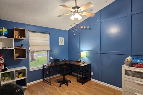 House in Greenacres, Florida 3 bedrooms, 195.09 sq.m. № 1739674 - photo 20