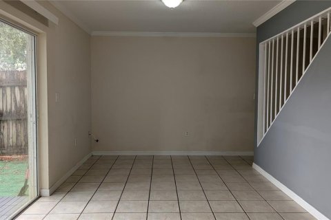 Townhouse in Tampa, Florida 2 bedrooms, 96.06 sq.m. № 1888635 - photo 5