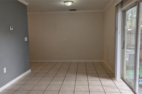 Townhouse in Tampa, Florida 2 bedrooms, 96.06 sq.m. № 1888635 - photo 6