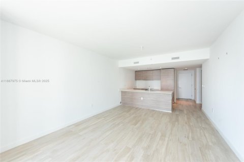 Купить кондоминиум в Майами, Флорида 1 спальня, 81.75м2, № 1940975 - фото 5