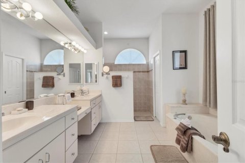 House in Rotonda, Florida 3 bedrooms, 277.78 sq.m. № 1781377 - photo 15