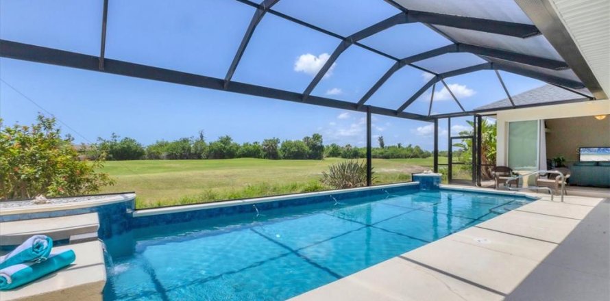 House in Rotonda, Florida 3 bedrooms, 277.78 sq.m. № 1781377