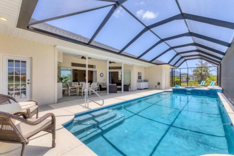 House in Rotonda, Florida 3 bedrooms, 277.78 sq.m. № 1781377 - photo 9