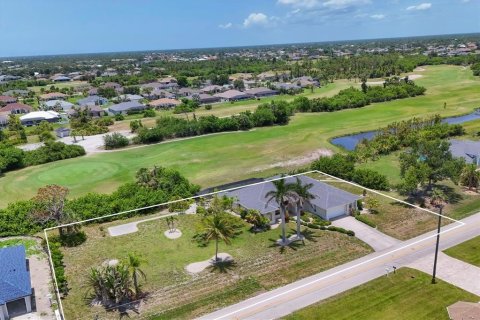 House in Rotonda, Florida 3 bedrooms, 277.78 sq.m. № 1781377 - photo 5