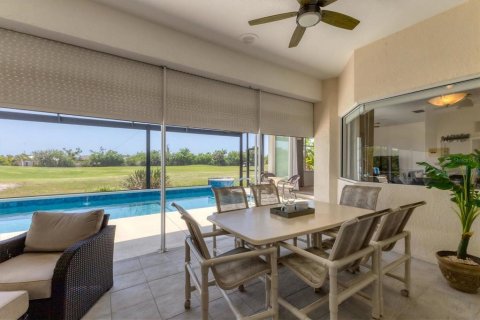 House in Rotonda, Florida 3 bedrooms, 277.78 sq.m. № 1781377 - photo 23