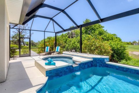 House in Rotonda, Florida 3 bedrooms, 277.78 sq.m. № 1781377 - photo 10