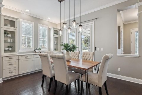 Villa ou maison à vendre à Orlando, Floride: 4 chambres, 280.1 m2 № 2436832 - photo 4