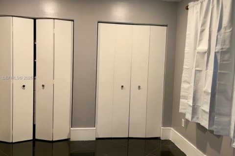 Copropriété à vendre à North Miami Beach, Floride: 2 chambres, 90.12 m2 № 2057653 - photo 13