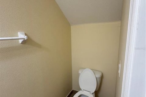 Снять в аренду таунхаус в Орландо, Флорида 3 спальни, 157.75м2, № 1827162 - фото 9
