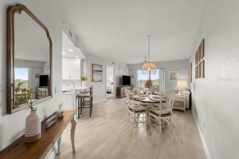Condo in New Smyrna Beach, Florida, 2 bedrooms  № 1824648 - photo 17