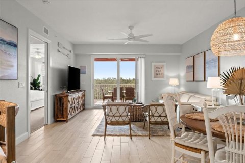 Condo in New Smyrna Beach, Florida, 2 bedrooms  № 1824648 - photo 11