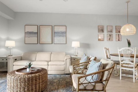 Condo in New Smyrna Beach, Florida, 2 bedrooms  № 1824648 - photo 6