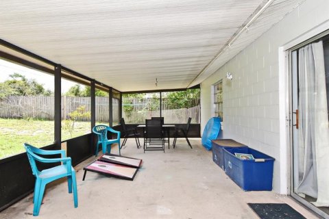 House in Deltona, Florida 4 bedrooms, 145.95 sq.m. № 1900748 - photo 22