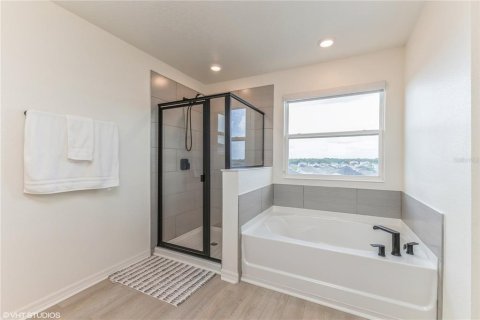 Casa en alquiler en Winter Haven, Florida, 4 dormitorios, 226.68 m2 № 1812696 - foto 26