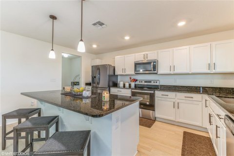 Casa en alquiler en Winter Haven, Florida, 4 dormitorios, 226.68 m2 № 1812696 - foto 18