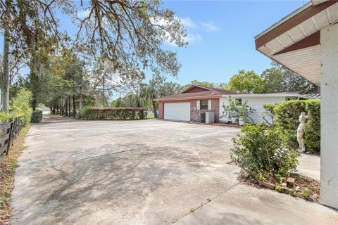 Casa en alquiler en Belleview, Florida, 3 dormitorios, 167.69 m2 № 2221473 - foto 6