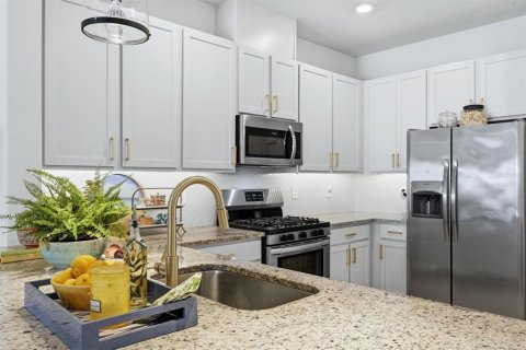 Villa ou maison à vendre à Bradenton, Floride: 3 chambres, 131.36 m2 № 2302497 - photo 11