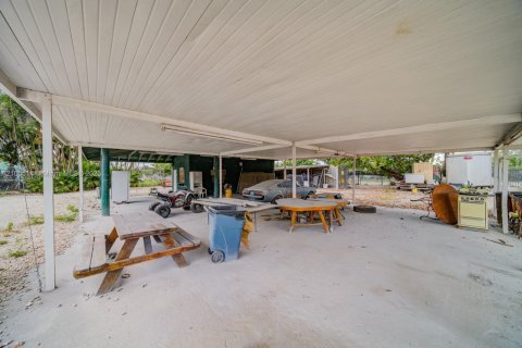 Купить коммерческую недвижимость в Майами, Флорида № 1962905 - фото 16