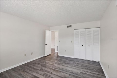 Condo in Sarasota, Florida, 1 bedroom № 2230807 - photo 19