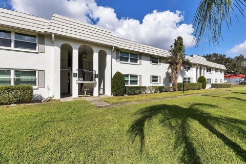 Condo in Sarasota, Florida, 1 bedroom № 2230807
