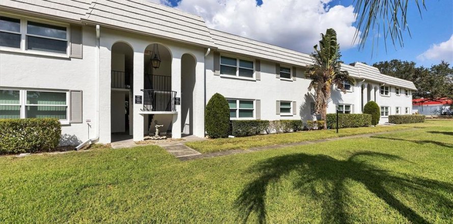 Condo in Sarasota, Florida, 1 bedroom № 2230807