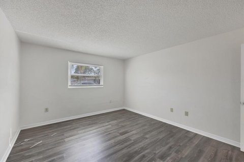 Condo in Sarasota, Florida, 1 bedroom № 2230807 - photo 18