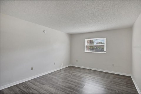 Condo in Sarasota, Florida, 1 bedroom № 2230807 - photo 17