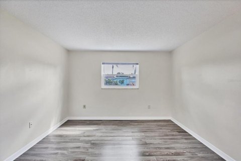 Condo in Sarasota, Florida, 1 bedroom № 2230807 - photo 22