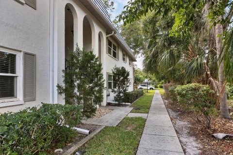 Condo in Sarasota, Florida, 1 bedroom № 2230807 - photo 26