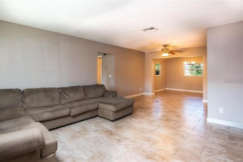 House in Clearwater, Florida 2 bedrooms, 114.46 sq.m. № 1807190 - photo 4