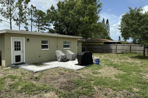 House in Clearwater, Florida 2 bedrooms, 114.46 sq.m. № 1807190 - photo 24