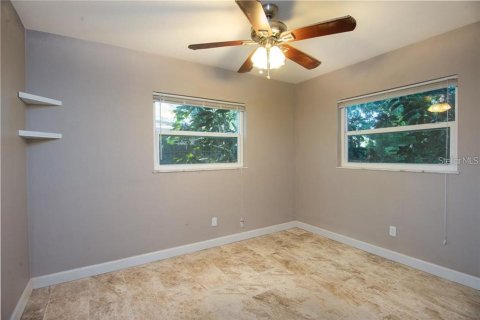 House in Clearwater, Florida 2 bedrooms, 114.46 sq.m. № 1807190 - photo 16