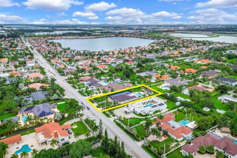 Купить виллу или дом в Майами, Флорида 5 спален, 343.92м2, № 2080104 - фото 6