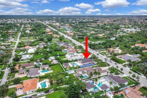 Купить виллу или дом в Майами, Флорида 5 спален, 343.92м2, № 2080104 - фото 15