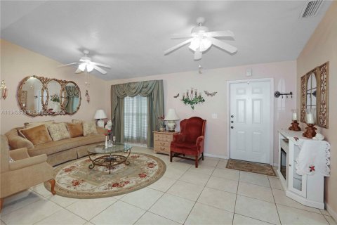 Villa ou maison à vendre à Homestead, Floride: 4 chambres, 199.18 m2 № 2004266 - photo 4