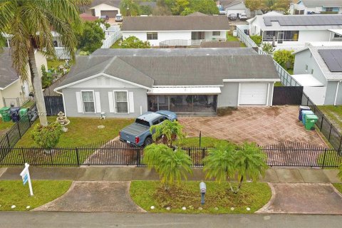 Villa ou maison à Homestead, Floride 4 chambres, 199.18 m2 № 2004266