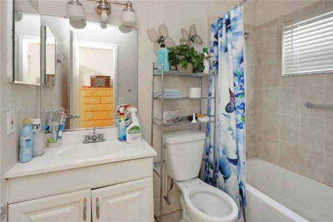 Villa ou maison à vendre à Homestead, Floride: 4 chambres, 199.18 m2 № 2004266 - photo 19