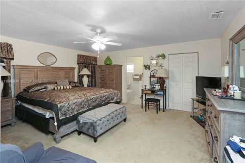 Villa ou maison à vendre à Homestead, Floride: 4 chambres, 199.18 m2 № 2004266 - photo 15