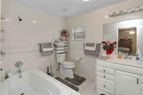 Villa ou maison à vendre à Homestead, Floride: 4 chambres, 199.18 m2 № 2004266 - photo 16